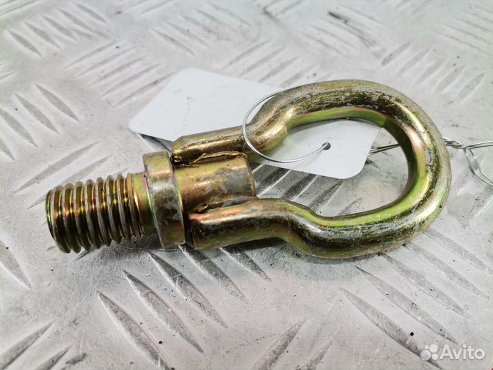 Крюк буксировочный Volkswagen Golf 3 2000