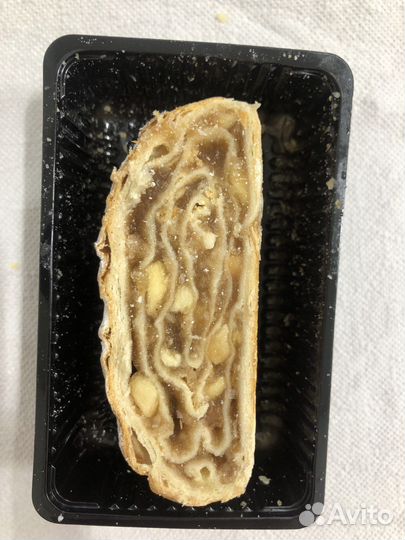 Штрудель с яблоком и корицей