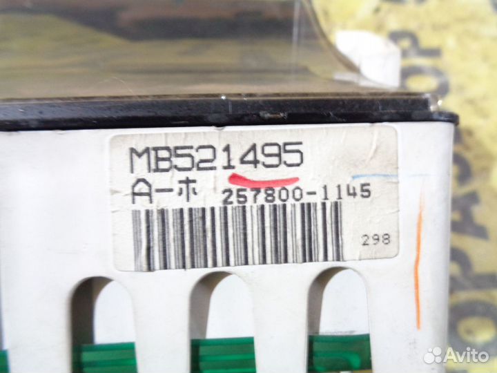 Панель приборов Mitsubishi Galant (E3) 1988-1993