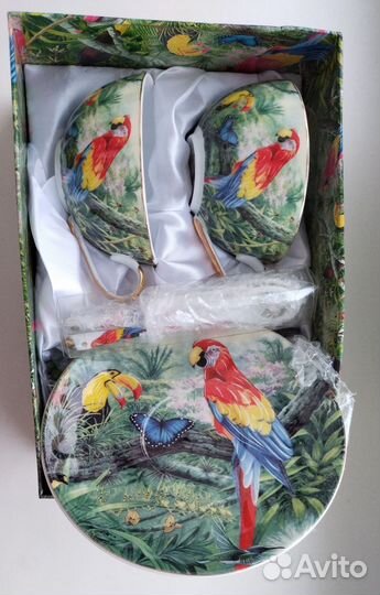 Чашка с блюдцем от Валентина Юдашкина