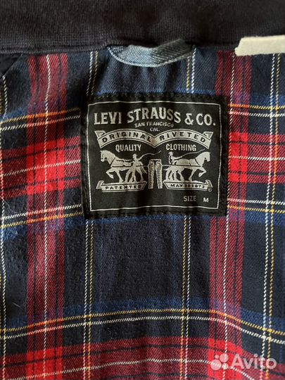 Джинсовый бомбер levis