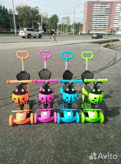 Самокат-беговел с родительской ручкой