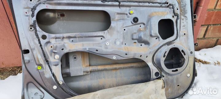 Дверь передняя левая mitsubishi outlander xl