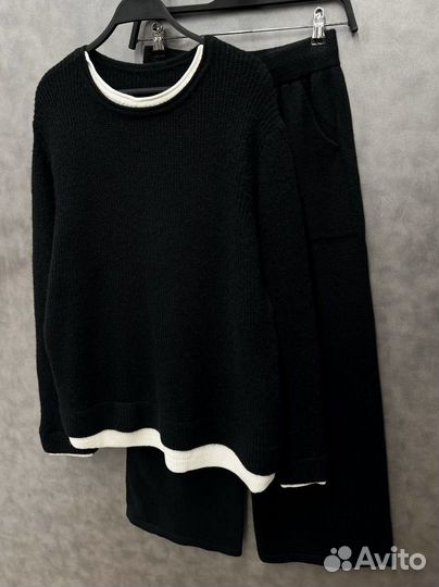 Костюм женский