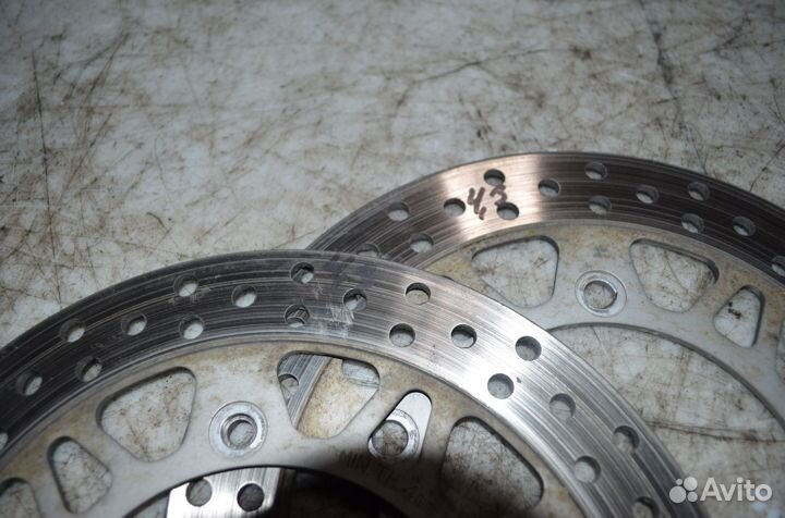 Передний тормозной диск Suzuki SkyWave AN 650