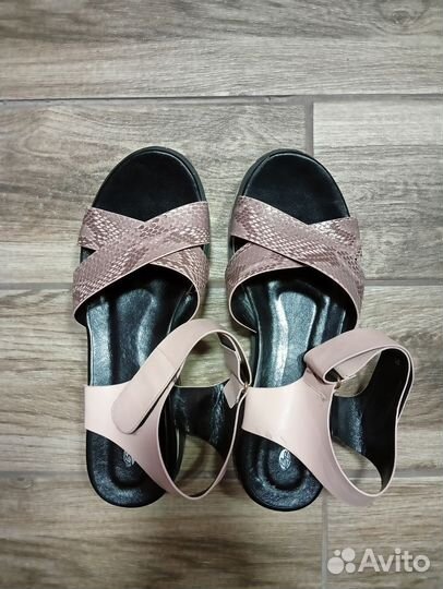 Босоножки на платформе 39 размер