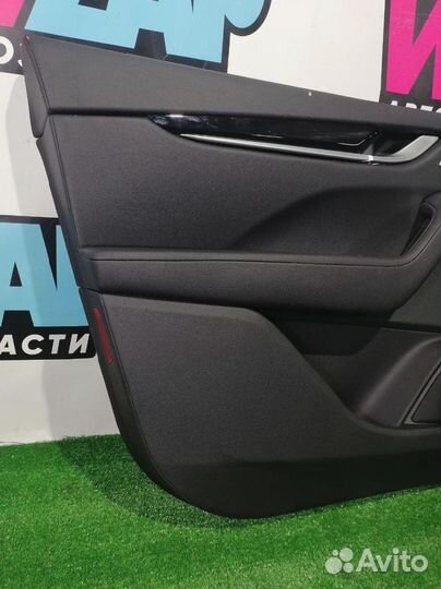 Обшивка двери передней Maserati Levante M161