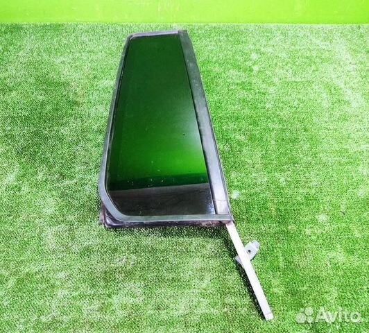 Стекло (форточка) заднее правое Land Rover Discov