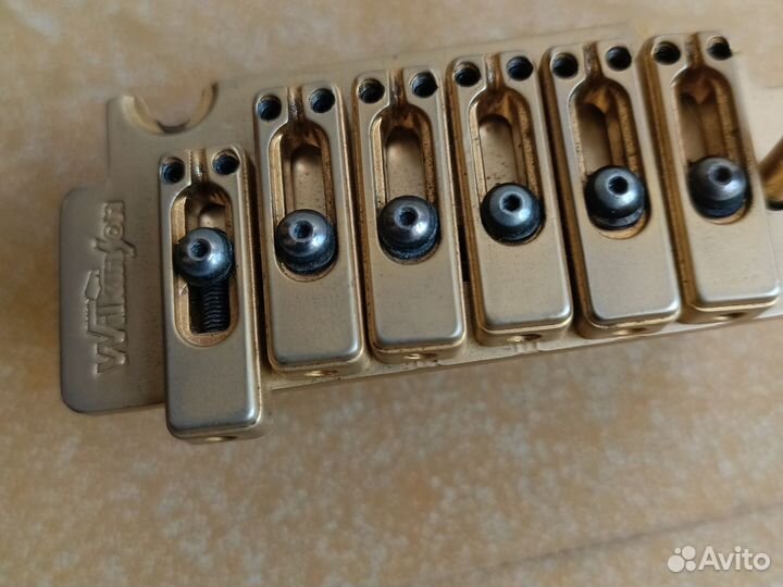 Фендер стратокастер