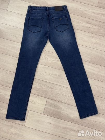 Джинсы armani