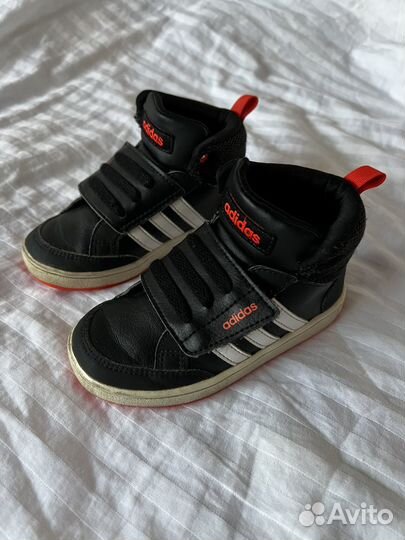 Кроссовки adidas для мальчика