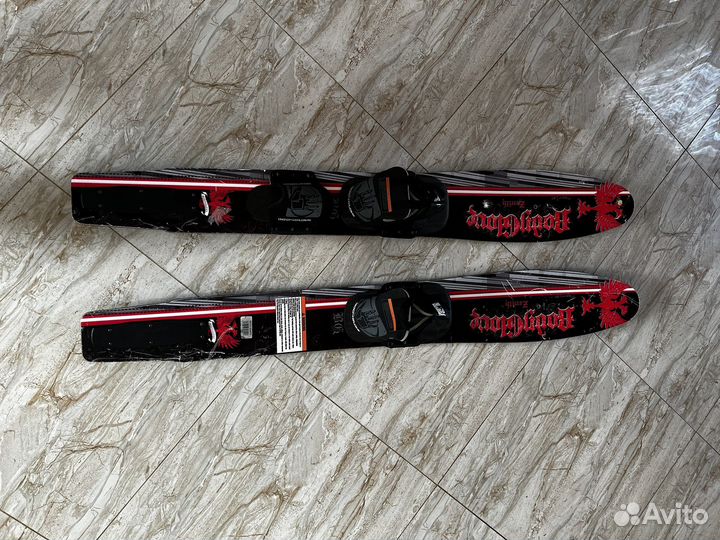 Водные лыжи zenith