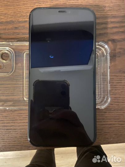 iPhone 12, 64 ГБ