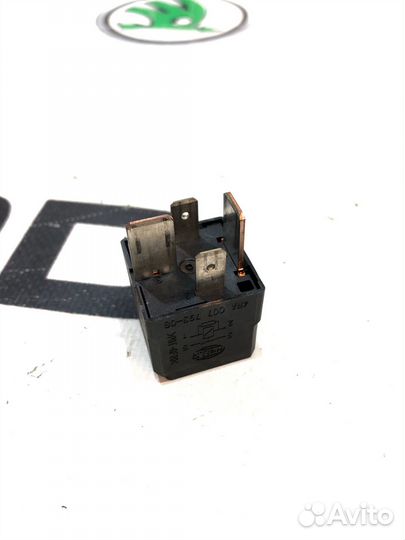 Реле Skoda Octavia A5 (1Z) 2011