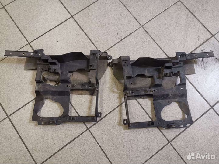 Кронштейн крепления фары chevrolet tahoe GMT 840