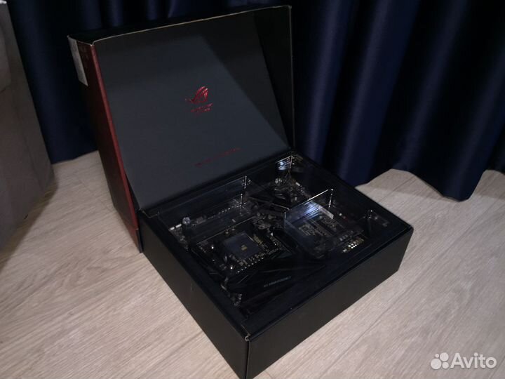 Материнская плата AM4 asus ROG crosshair VII X470