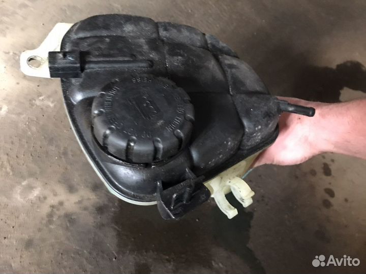 Расширительный бочек Мерседес мл гл 164