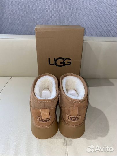 Женские UGG коричневого цвета