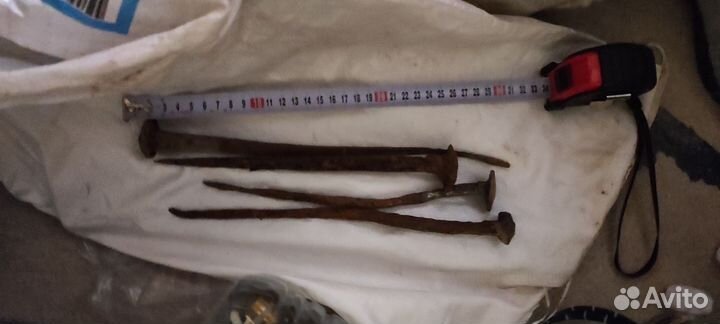 Гвоздь кованый