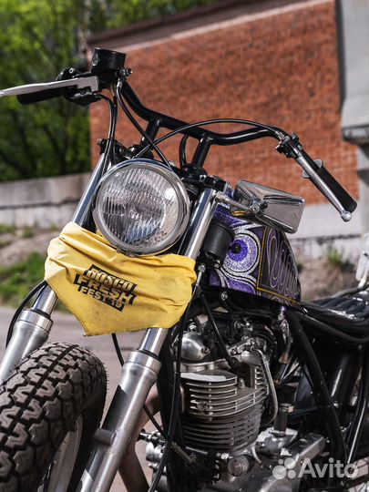 Yamaha sr400 brat bobber custom