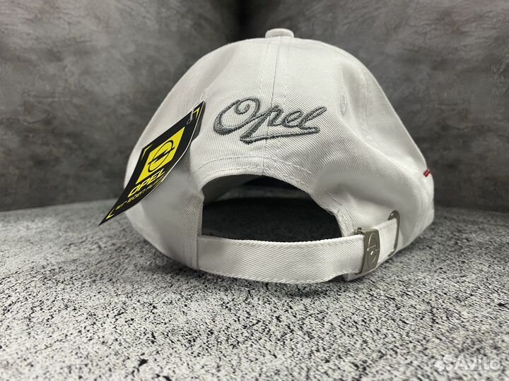 Бейсболка Opel белая