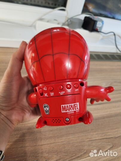Часы marvel человек паук