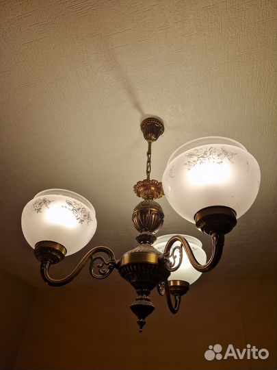 Люстра потолочная подвесная