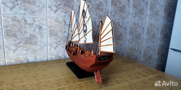 Модель корабля Вьетнамская джонка ручной работы