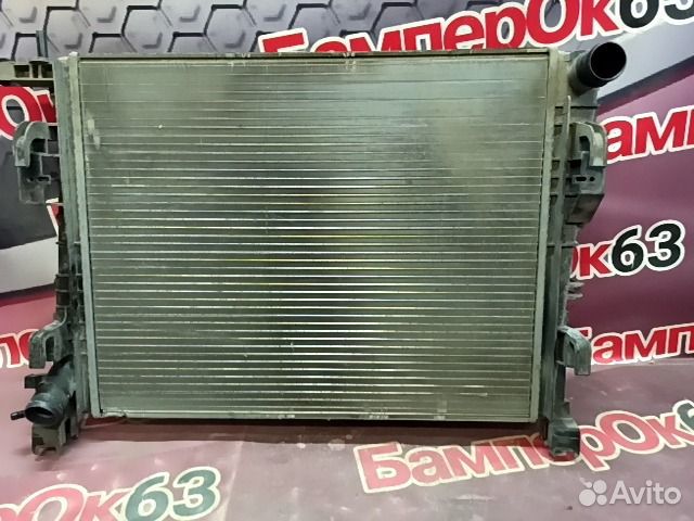 Радиатор охлаждения Renault Duster 2010