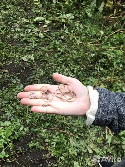 Поиск металлоискателем металлических предметов