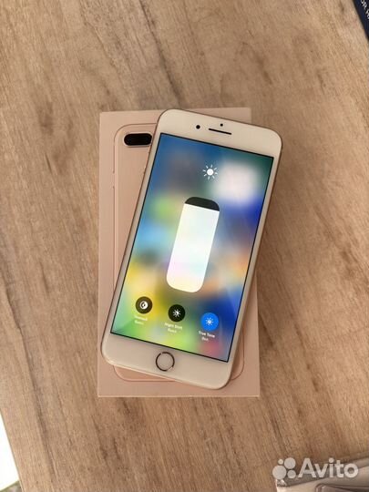 iPhone 8 Plus, 64 ГБ