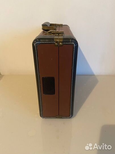 Виниловый проигрыватель crosley