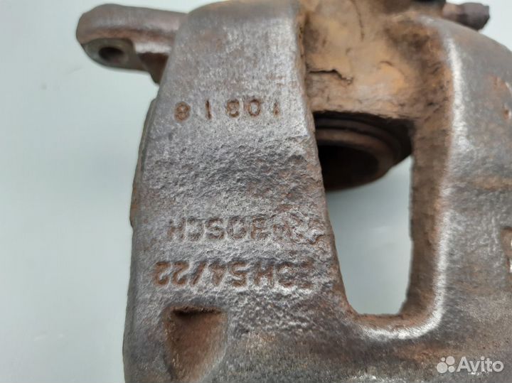 Суппорт передний левый Fiat Punto 3 Grande Punto