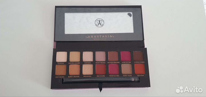 Новые тени ABH Modern Renaissance