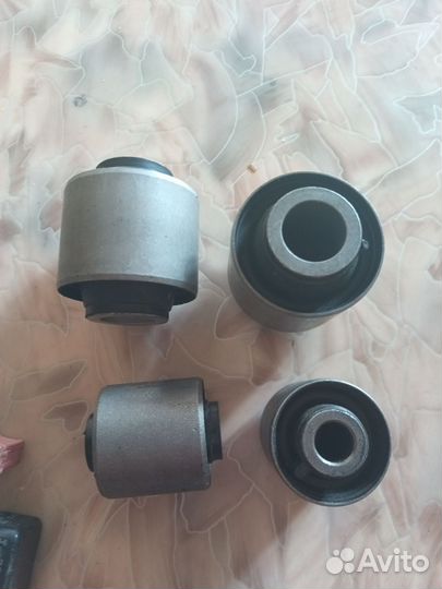 Сайлентблоки на Субару