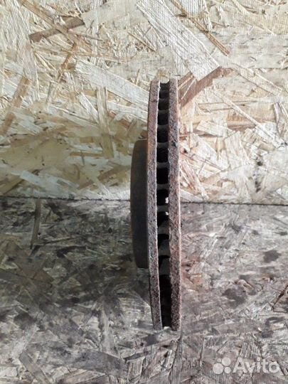 Тормозной диск передний Kia Ceed ED 2011