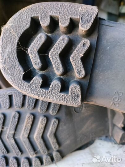 Болотные сапоги