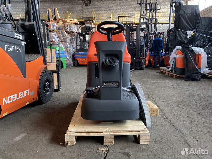 Машина поломоечная Noblelift NR530, с сиденьем