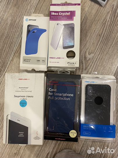 Защитные стекла и чехлы