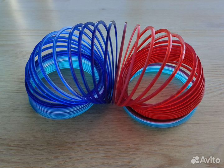 Игрушка радуга-пружинка