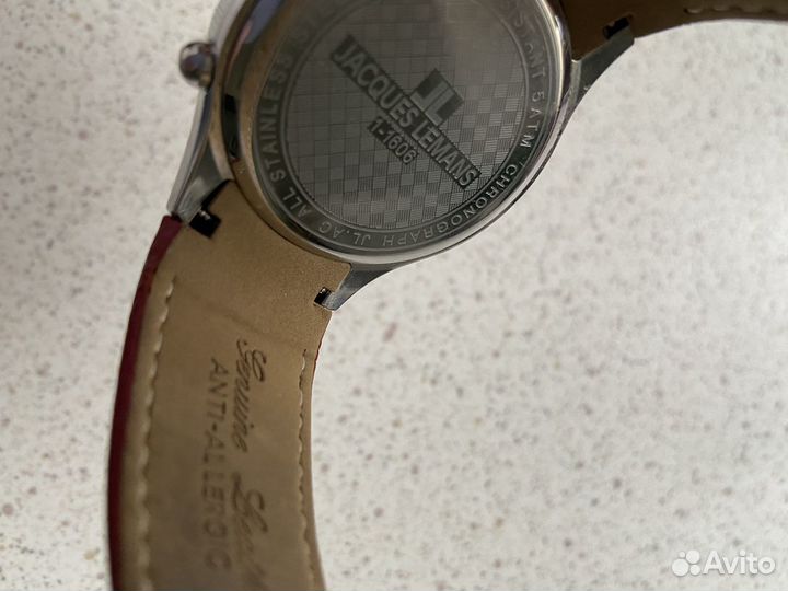 Часы женские Jacques Lemans