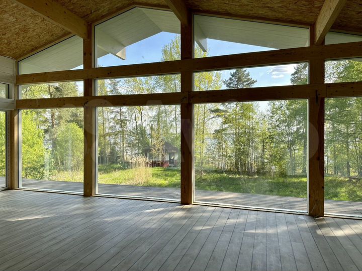 Коттедж 210 м² на участке 12,5 сот.