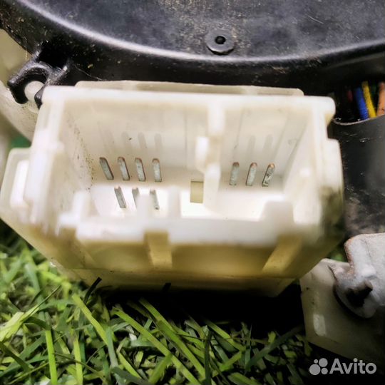 Шлейф подрулевой SRS на Nissan X-Trail T30