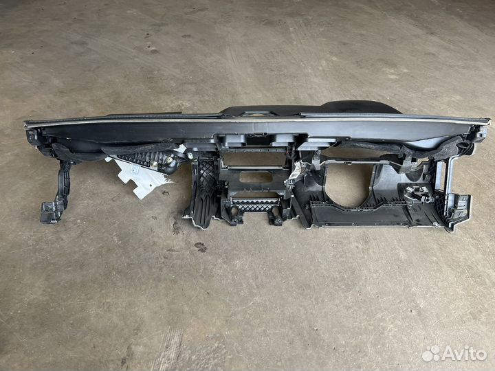 Mercedes w212 торпедо