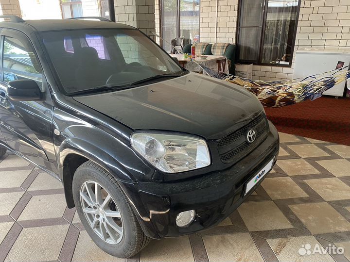 Toyota RAV4 2.0 AT, 2005, битый, 530 000 км