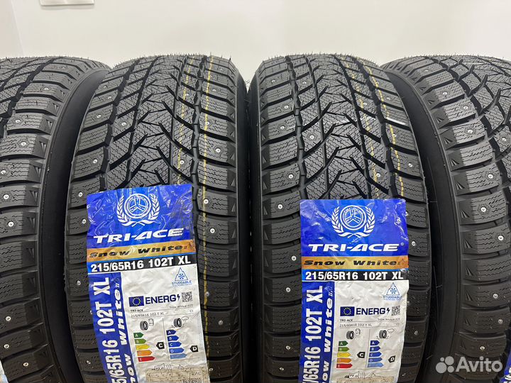 Tri Ace Snow White II 215/65 R16 102T