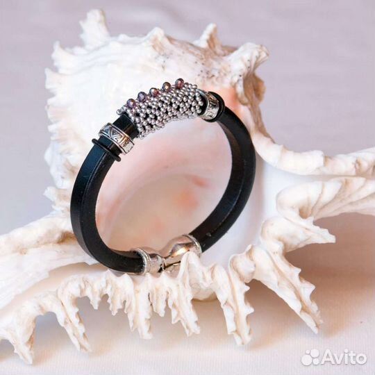 Браслет ручной работы регализ