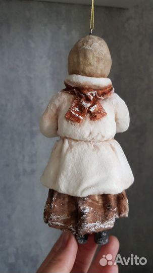 Ватная игрушка Девочка с кошкой