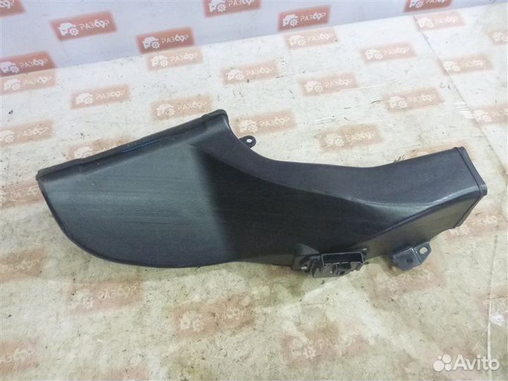 Резистор печки задний правый Toyota Prius NHW20