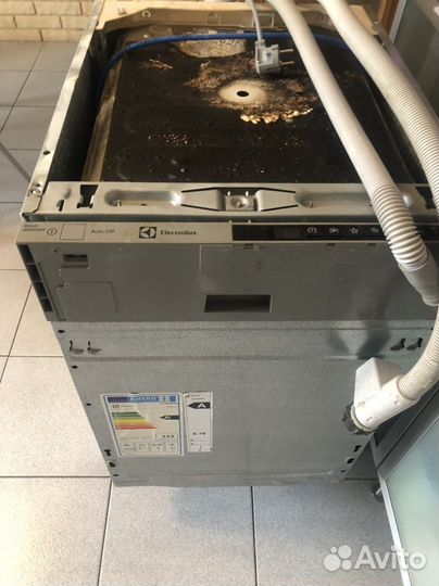 Посудомоечная машина Electrolux
